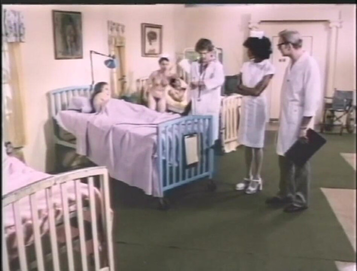 XTime Vod: Lins retro cu supt de pizdă și futai în trei