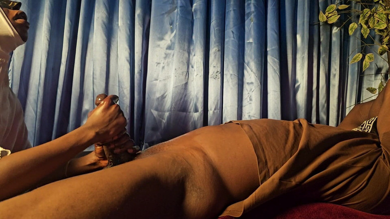 Naturelle Chocolat: Aku nggak pernah puas sama besar pria kulit hitam sejak...