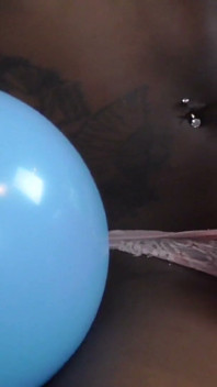 Fetish balon ebony
