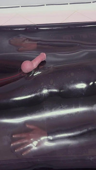 In10s Sealed Fuck (stage 1 - the Red Target) [moment]