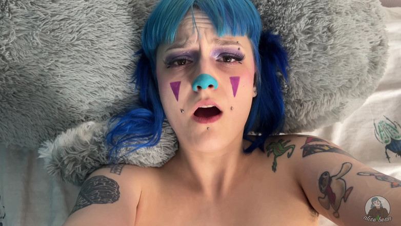 Alice Bean: Красива агонія трахається