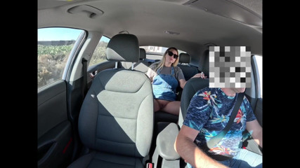 Emma Voyeur: Mädchen kein höschen masturbiert im taxi