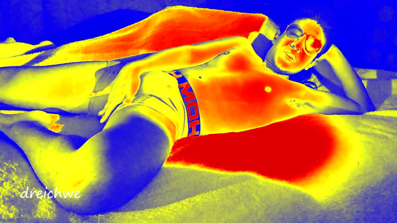 Dreichwe: Hot Sex in Tanning Machine