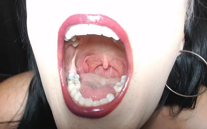 Abby Anna: Super Mouth Tour Everything