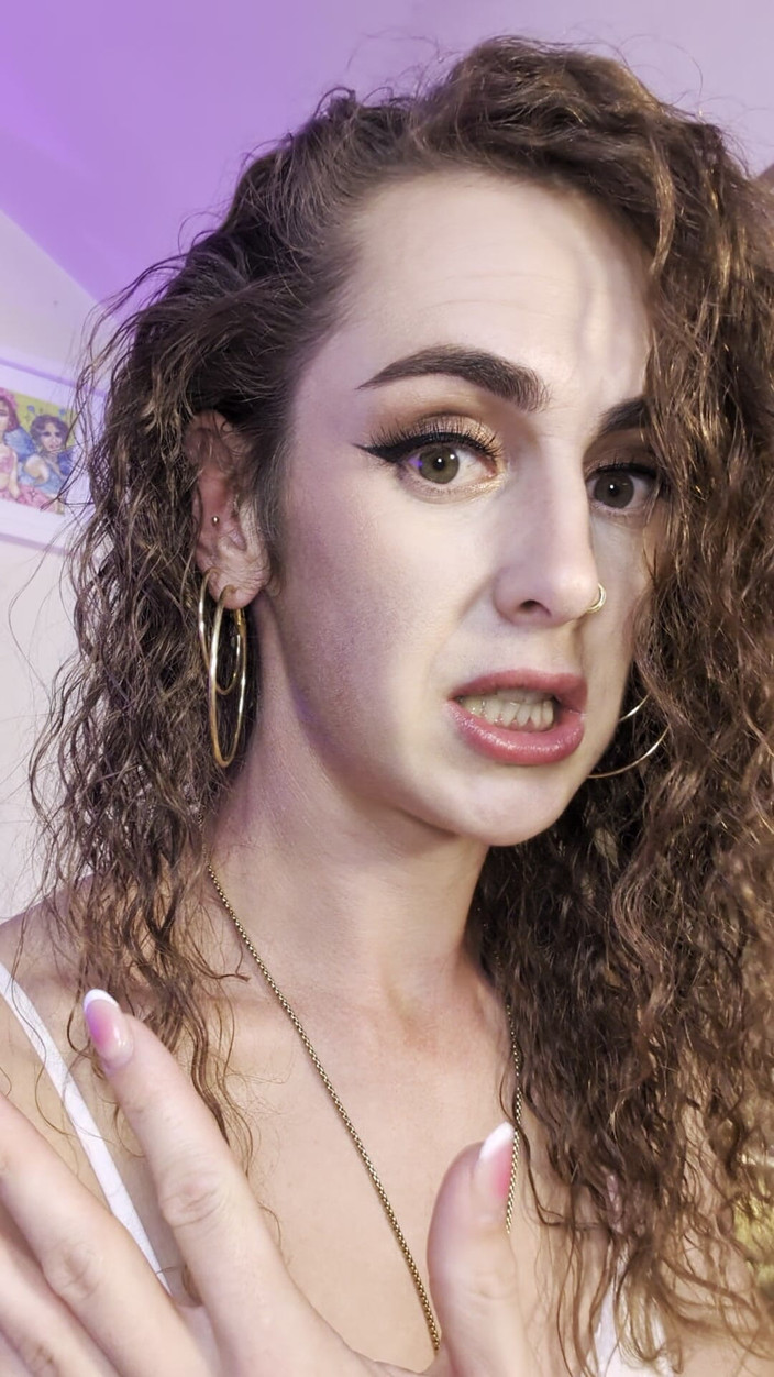 CecexoMonroe: Memalukan batang kecil awak - Penghinaan zakar kecil Cece Monroe dengan...