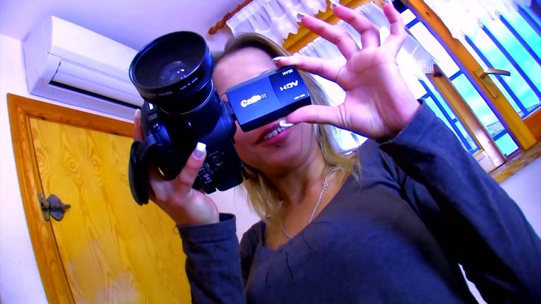 Erotic Planet X: Venkovní trojka šukání, sexy lesbičky, nůžky a fisting šukání kompilace