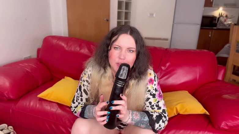 MissFFW: Hoa hậu ffw hứng tình sử dụng con cu giả...