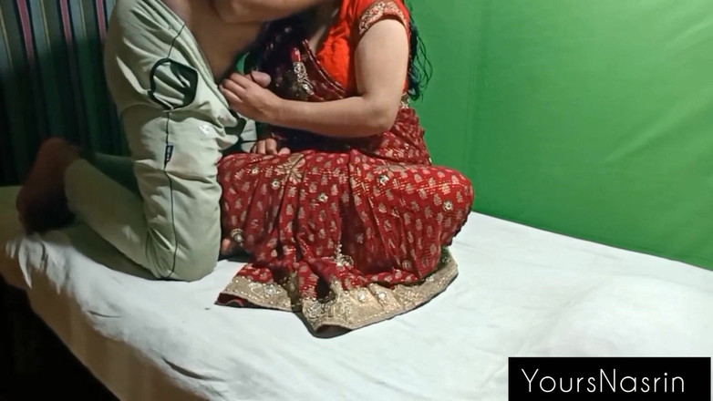 YoursNasrin: Piękna żona czeka na męża W akcji.