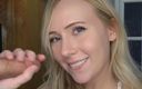 Marissa Sweet: Cette femme au foyer blonde adore sucer les grosses bites...