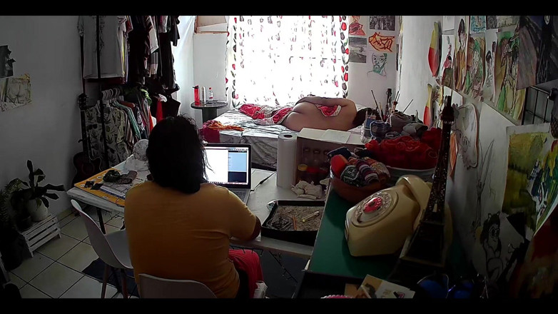 Karmicoxv: sautele paapa ghar ka ophis karte hue sauteli beti par