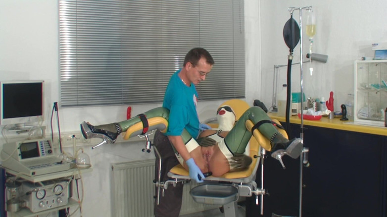 Rubber & Clinic Studio - 1ATOYS: Getah melancap berat dengan pam vakum