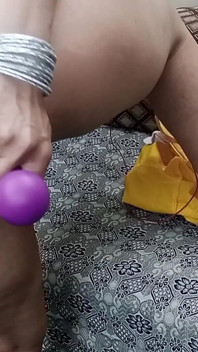 Hindi Kotor Bercakap Dalam Panggilan Video Dan Fisting Dildo