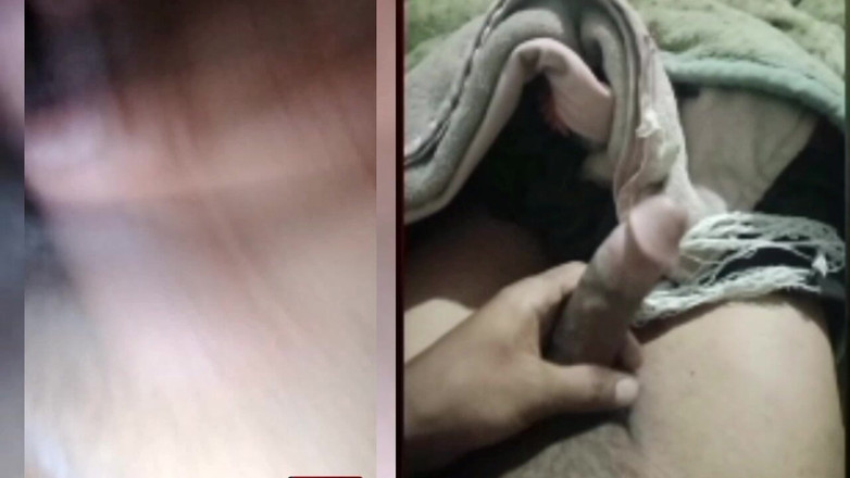 Viral video Pakistani: Video skandal awek kolej comel mengongkek buah dada besar yang...