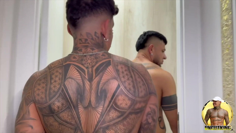 UncutKing: Hayden Gotti Knullar Muskel Hunk Rå Oklippt Kung Barbacka Latinos