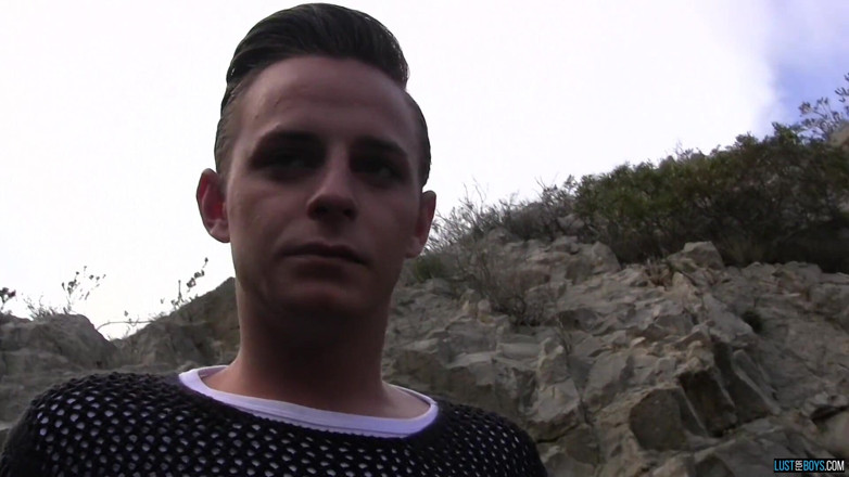 Lust for boys: Sladká Cameron šuká v Moutainovi