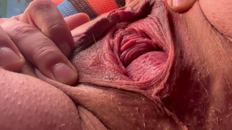 Putarankahotmilf: Cewek mesum ini nyepong kontolku sambil kencing di wajahnya, joi