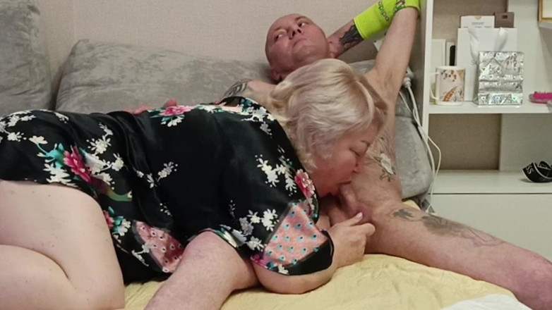 Zona901: Pompino profondo con deglutizione di sperma # 15