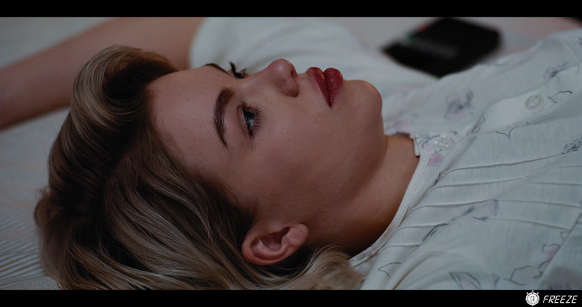 Freeze.xxx: Botique Hotel Live