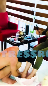 Do Foot Massage for Your Mistress Rola