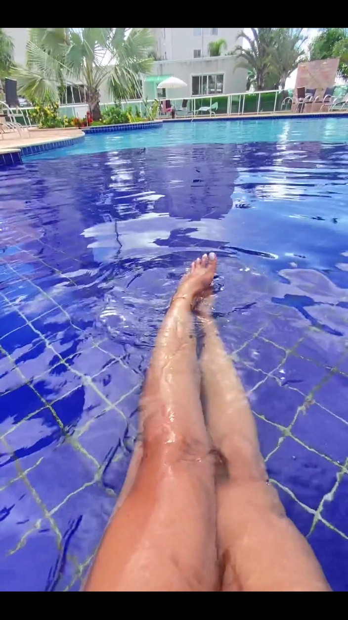 KiffaFeet: Dzień basenu