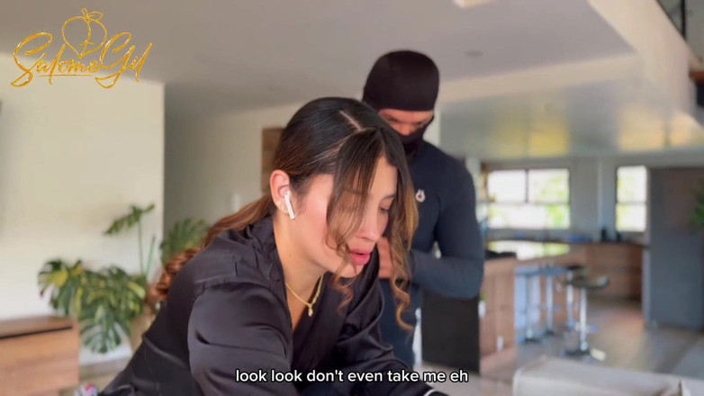 Salome Gil: ขโมยถูกแจ็คพอต!!! มิลฟ์ยื่นก้นให้เย็ดเพื่อไม่ให้ขโมยของ