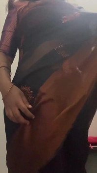 Menanggalkan Saree Of Me for You Guys