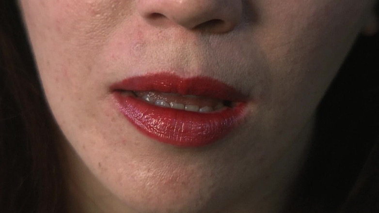 Evangelines Fetish: Брік Помада на дивані