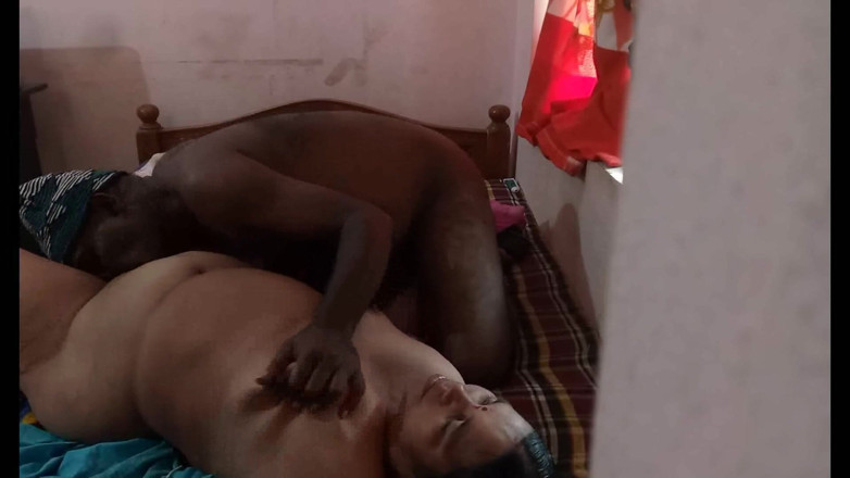 Desi mature: Cel mai bun sex cu înregistrare de acasă cu mătușă indiană...