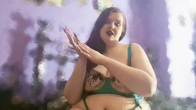 Mxtress Valleycat: Sharp Nail Worship