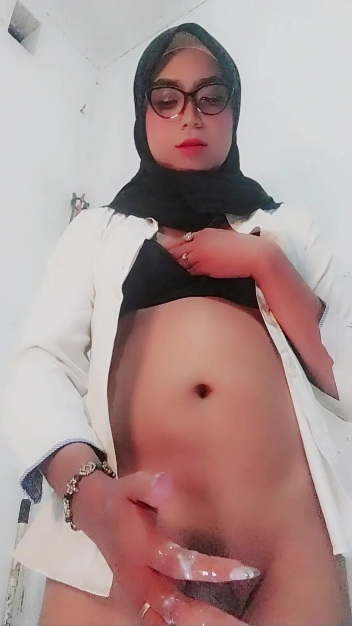 MylahLusty: จากครูสู่คนติดควย - ฮิญาบี ซิสซี่ สมองแตกสลาย