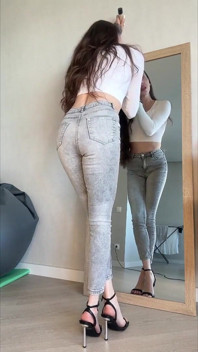 Jeans Kasual Tanpa Beban Keputusasaan Basah