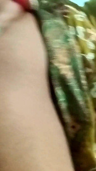 Une indienne mariée mariée magnifique taille une pipe et baise torride avec son jeune beau-frère