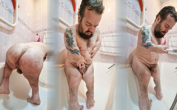 MiniCorgi: Cüce büyük götünü gösteriyor ve üç kez boşalıyor