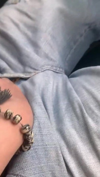 Stygg tatuerad dreadhot djup avsugning. Intensiv ansiktsknull
