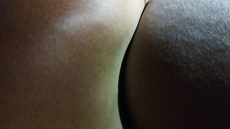 hot-hotdesi: Seks tengah malam dinikmati dengan adik ipar