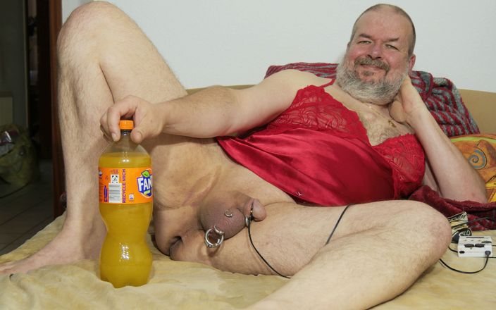 Qualzucht: Jogos anais e mega - orgasmo em bela camisola vermelha