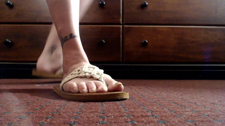 Abby Anna: Standing leather flipflops shoeplay