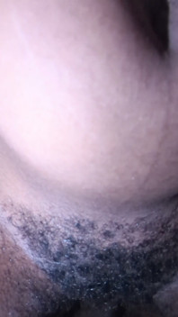 Aku suka banget dientot habis-habisan sama kontol besar pria kulit hitam