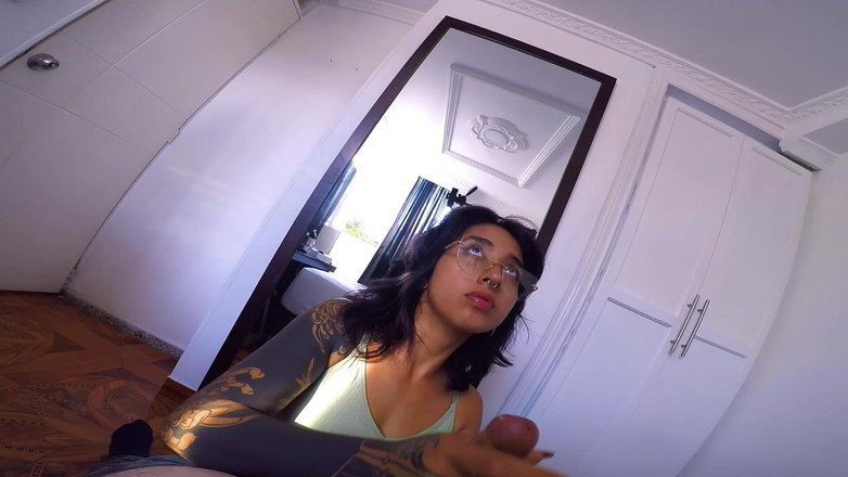 Ellie pink: Pompino caldo con una sexy ragazza del college tatuata