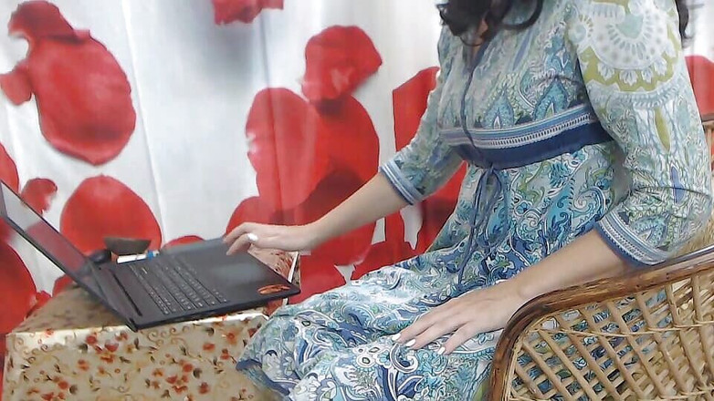 Bolly Karma: Eu vou te dar um boquete bebê