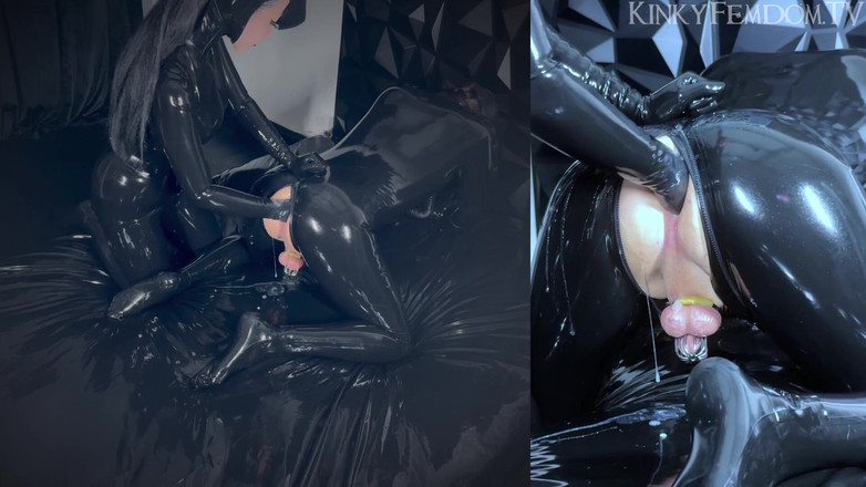 KinkyFemdomTV: Lateksowa maska gazowa podwójny fisting analny