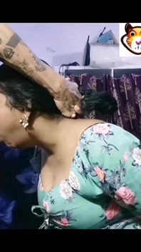 Sora mea vitregă futută tare în față și deepthrot în India