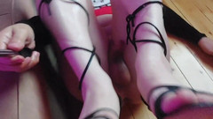 Kitty_Cross: Saya Duduk Seperti Seorang Wanita, Bermain Seperti Orang Aneh