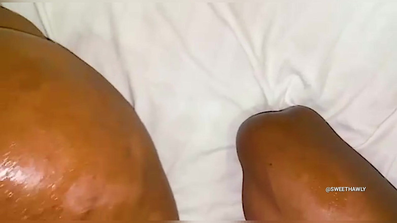 Sweethawly: 昨日一番大きなお尻を犯した