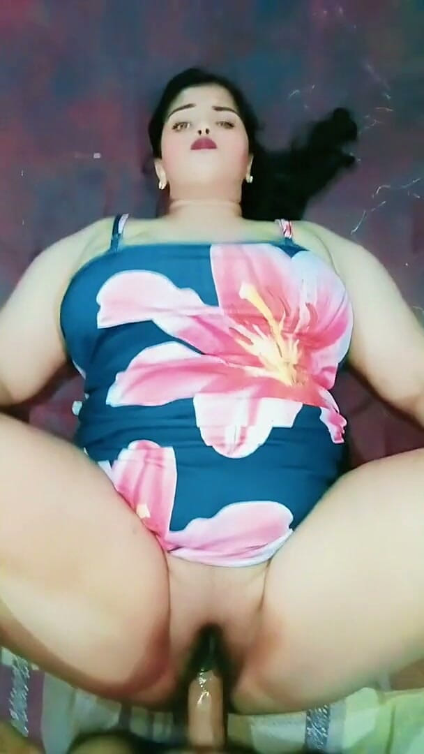 Sexy_girl_nehu: ฉันเย็ดหีแน่น ๆ ของสาวอินเดียของฉันหลังจากแหกรูและแตกในหีเธอมานาน