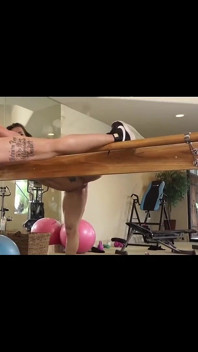 Full Body Training with 2 Bodybuilder Queens