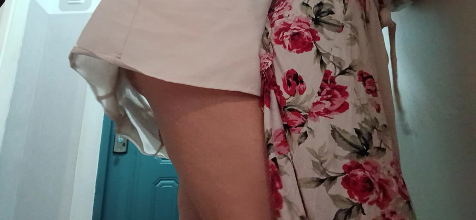 Lesbian-candys: En lesbisk sjuksköterska knullar mig medan läkaren ordinerar behandling