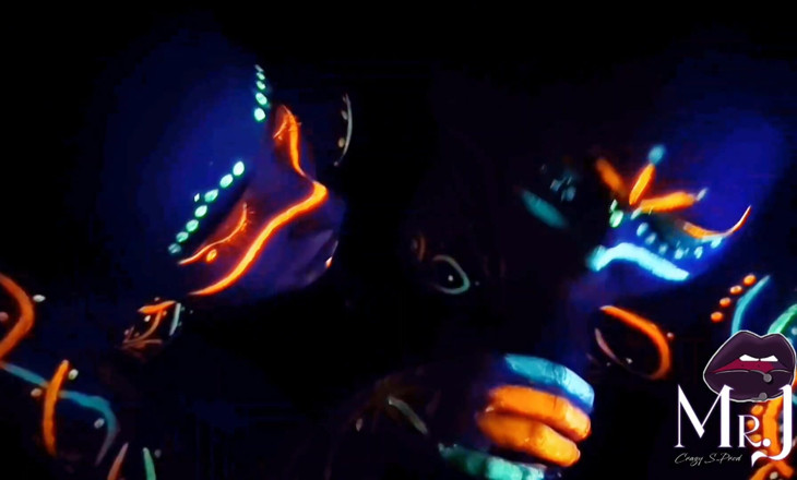 mrjonas: Sexo y pintura UV con Nyx &amp; Dmona