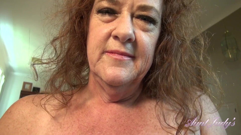 Aunt Judy's: Auntjudys - Twoja napalona dojrzała ruda pasierbica Pani Ginger daje ci...