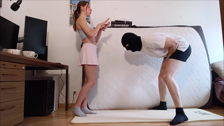 GermanBallsBusted: Ballbusting Bis Ich Nichtmehr Stehen Kann